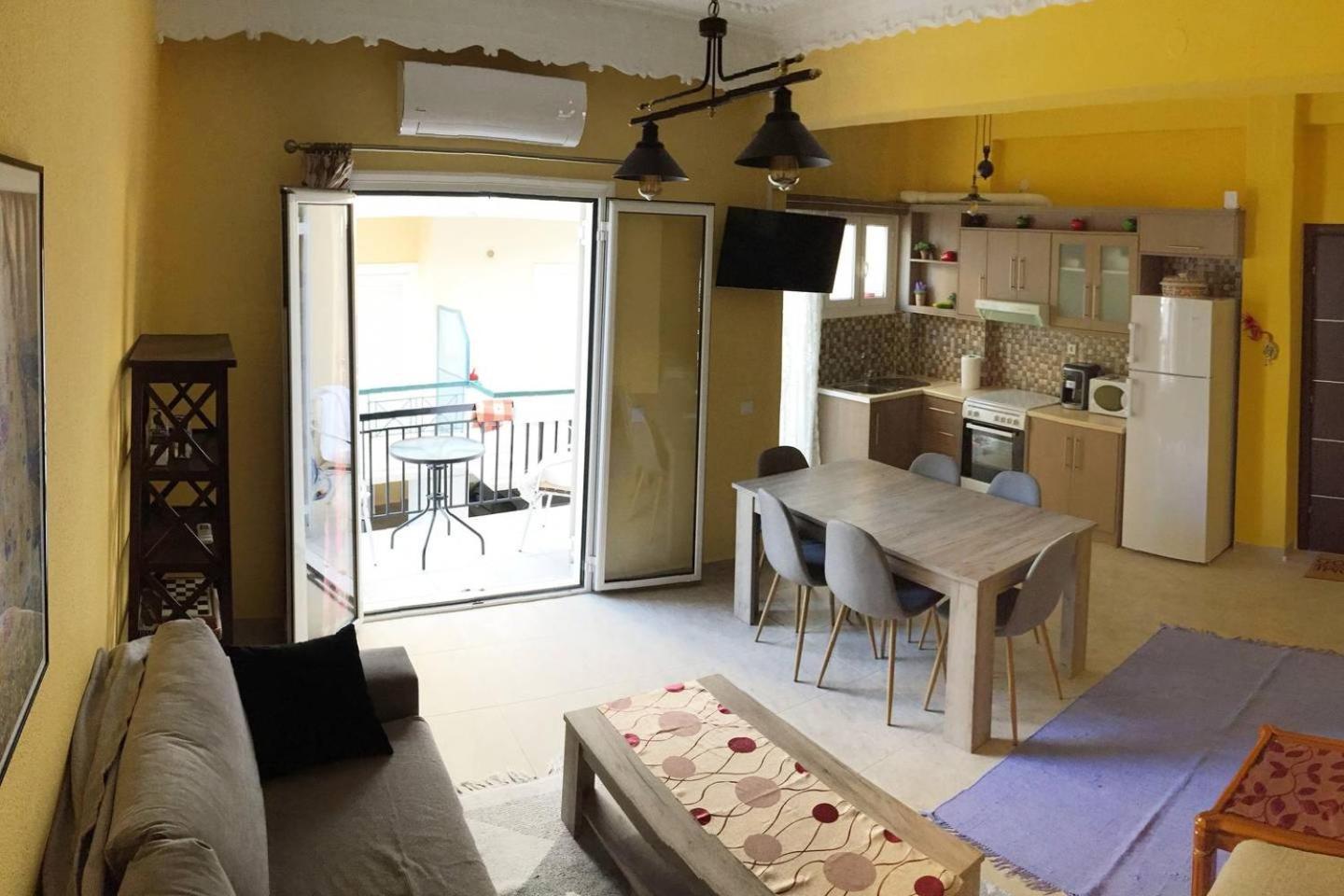 Nefeli'S Python Apartment เปรเวซา ภายนอก รูปภาพ